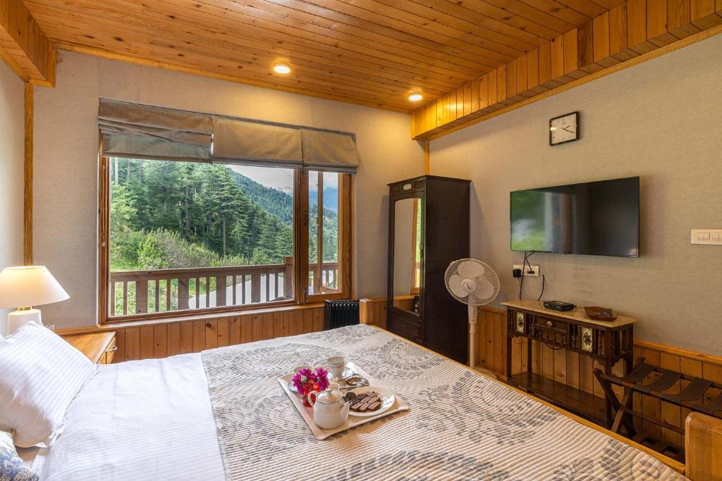 StayVista at The Wisteria House - Luxurious home with Lavish Interiors photo