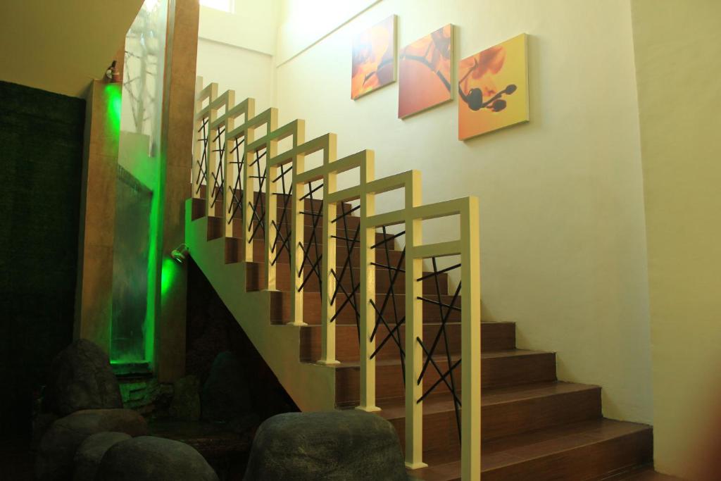 에반 호텔 로비