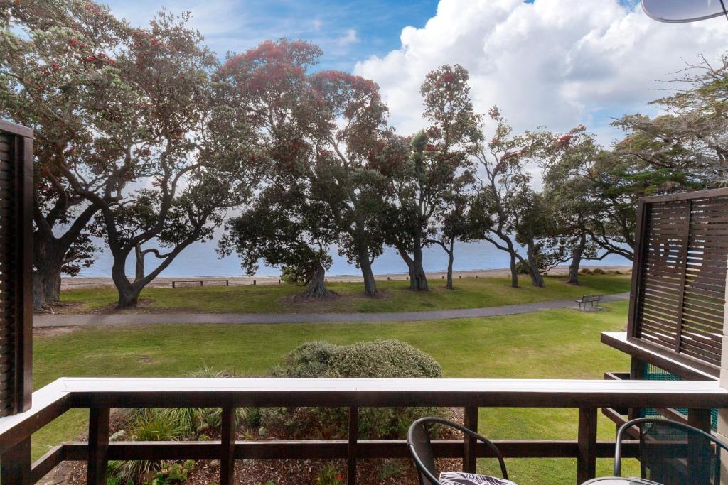Sunny Sea Views - Snells Beach Holiday Home photo