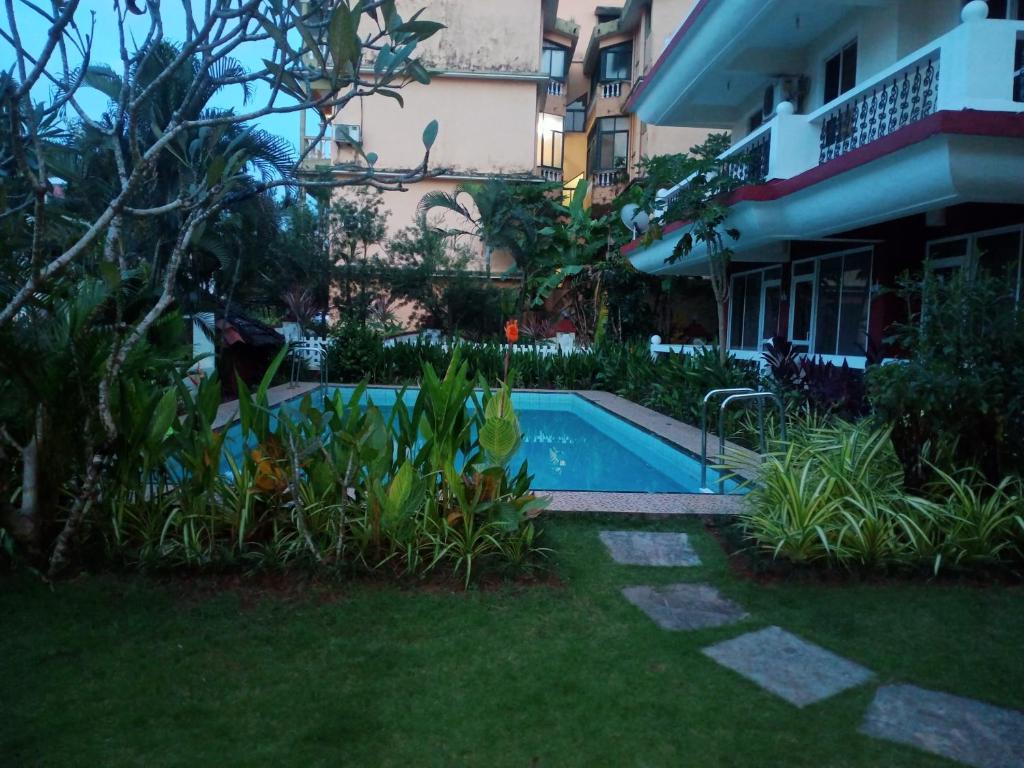 River side apartment photo