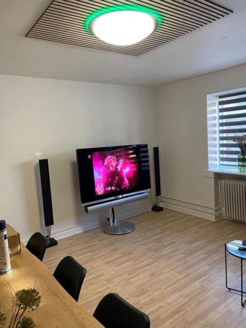 Just Sleep Delux, Brande