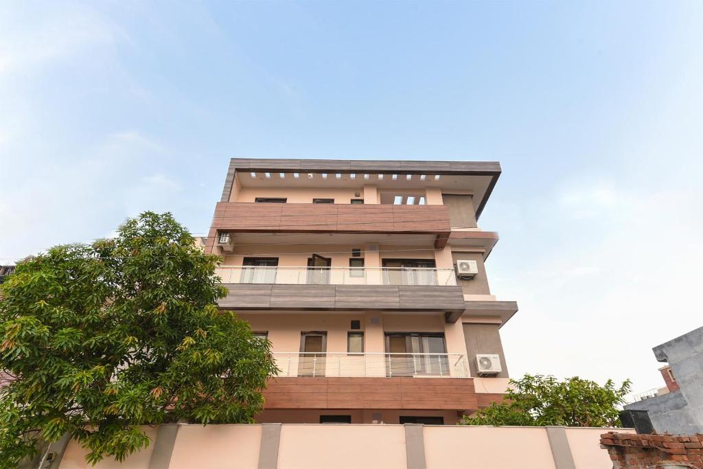 OYO 15834 Shubhangni Residency