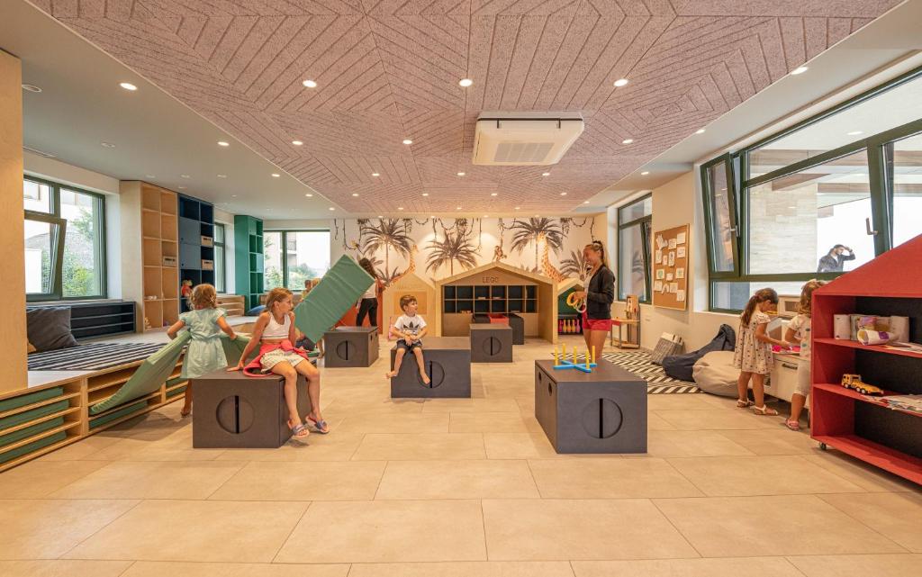 HVD Reina del Mar - Premium Spa Service & Free Parking — Attractions for children in Obzor, Burgas Region