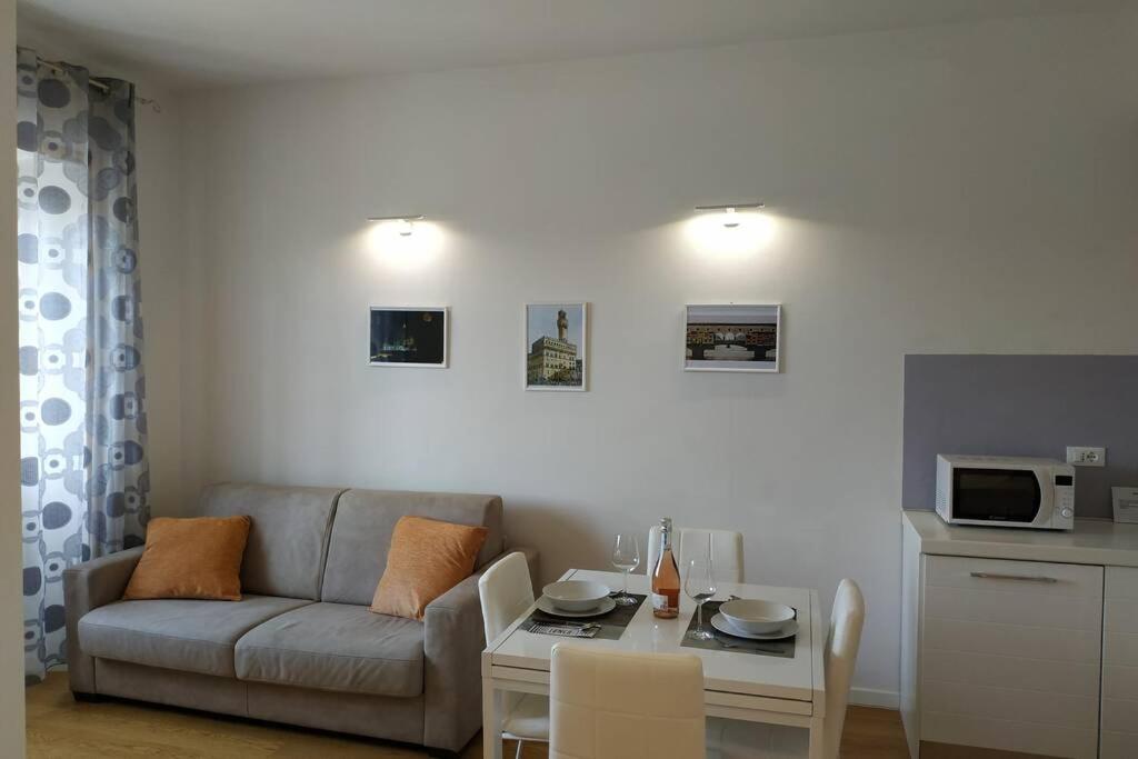 Shelley Apartment - 2
