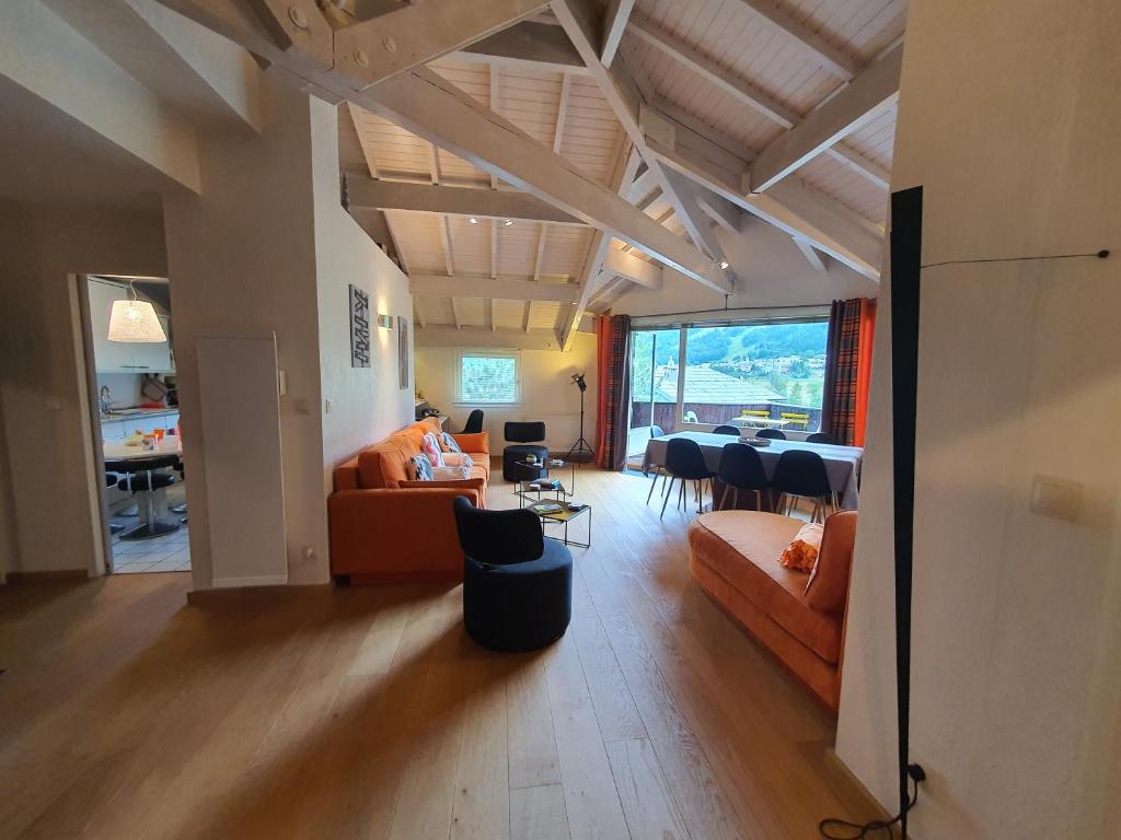 Grand Serre Che A by Mountain Collection Immobilier - 5