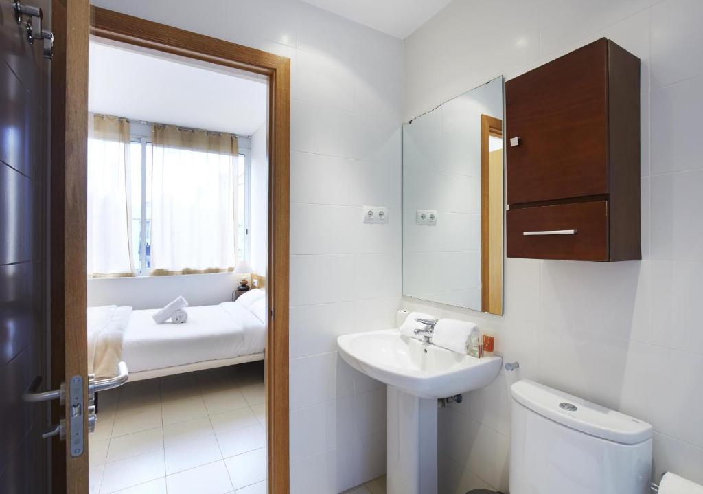 Apartamentos Calvet photo