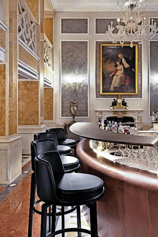 Bar/lounge