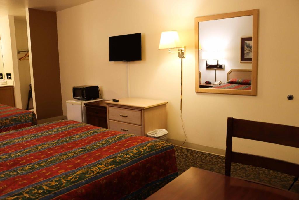 Tiki Lodge Motel photo