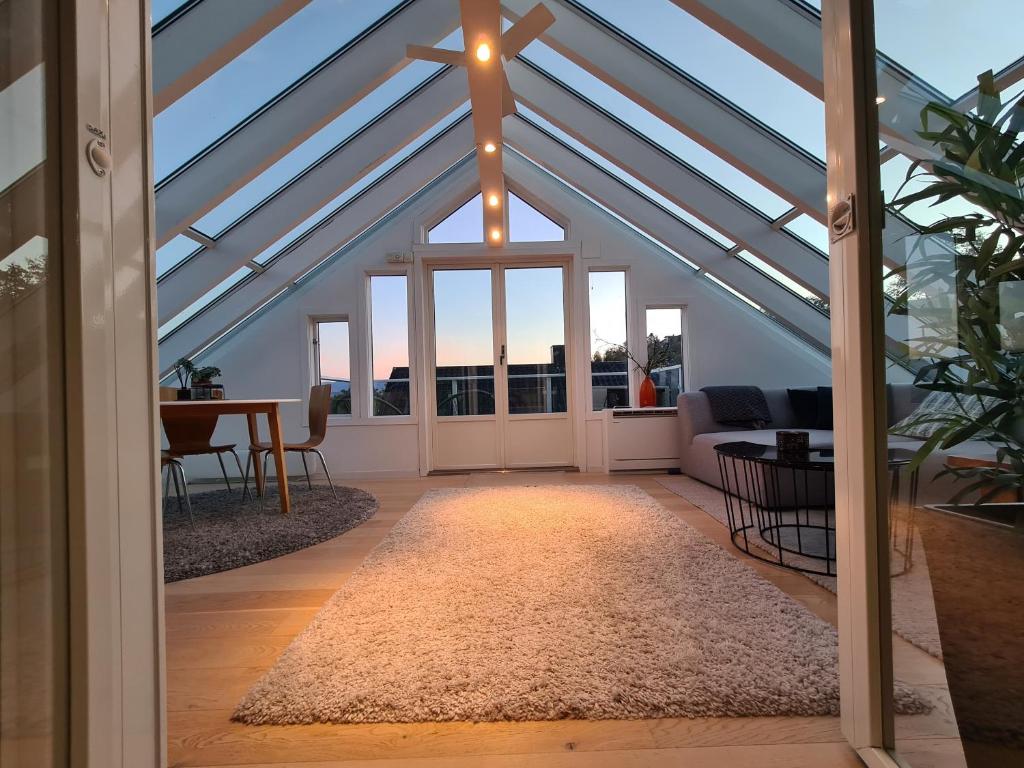 Glass roof private loft in Tromsø photo