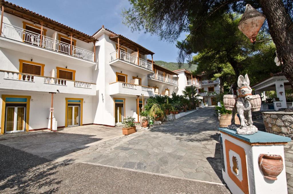 Elios Holidays Hotel — Hotel in Skopelos