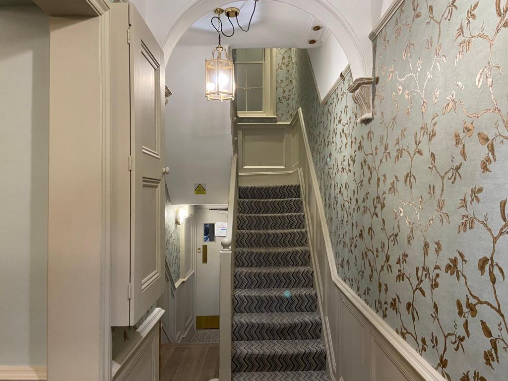 Swinton Hotel photo