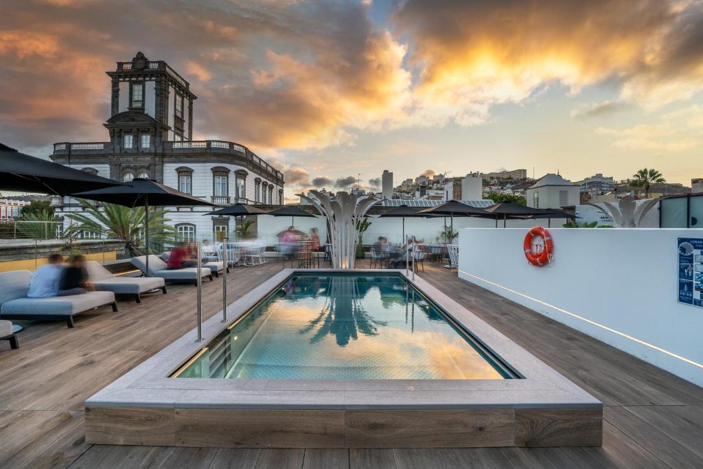 Boutique Hotel Cordial La Peregrina photo
