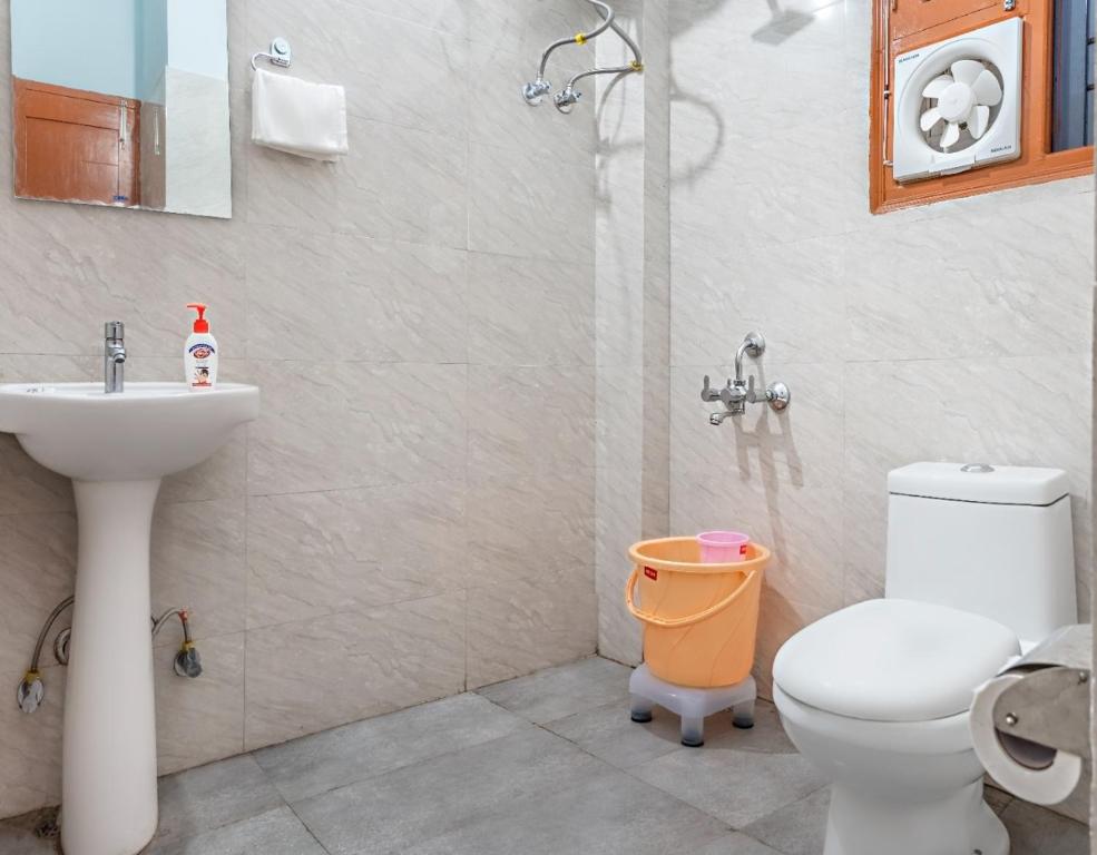 3 BHk Serviced Apartment I Lawn I Roof top I Kasauli By Exotic Stays photo