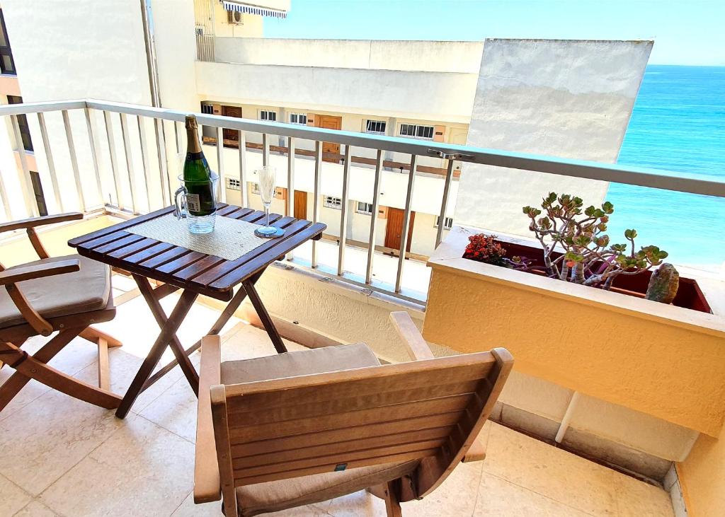 Beachfront Studio Apartment Marbella photo