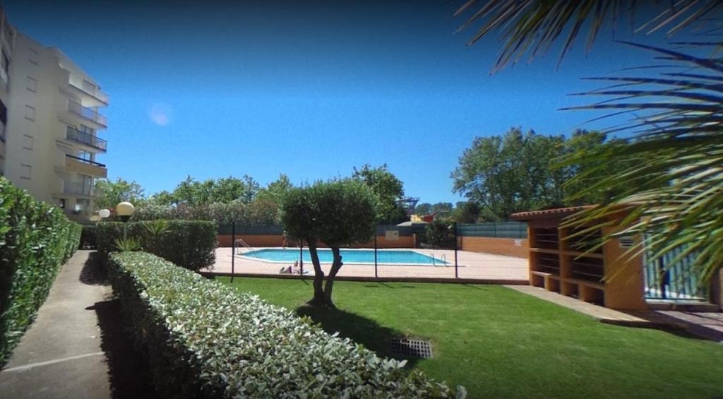 Le Sopraland 419, T2 climatisé, piscine, parking, Cap d'Agde
