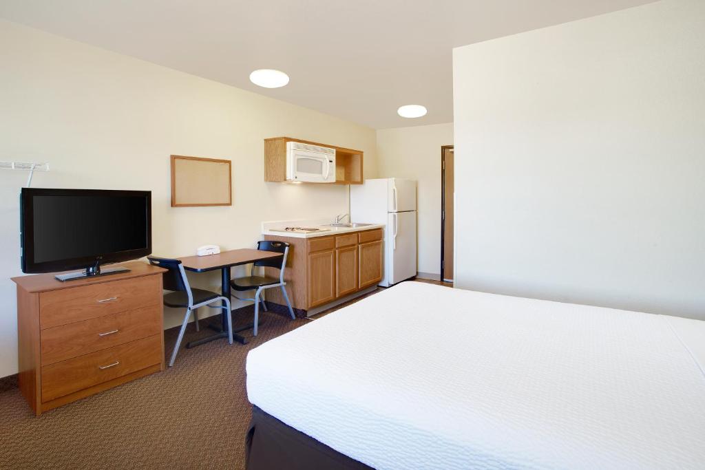 WoodSpring Suites Richmond Colonial Heights Fort Gregg-Adams photo