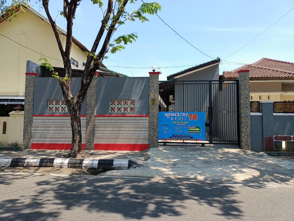 Homestay dan Kost 78 — Hotel in Jepara