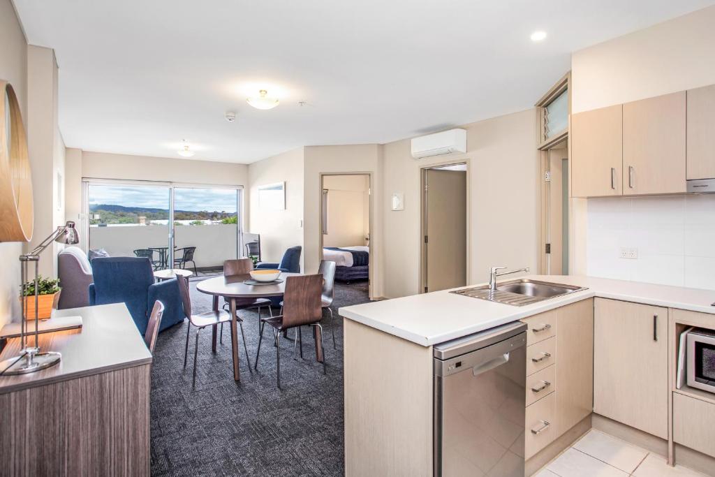 Hume Serviced Apartments photo