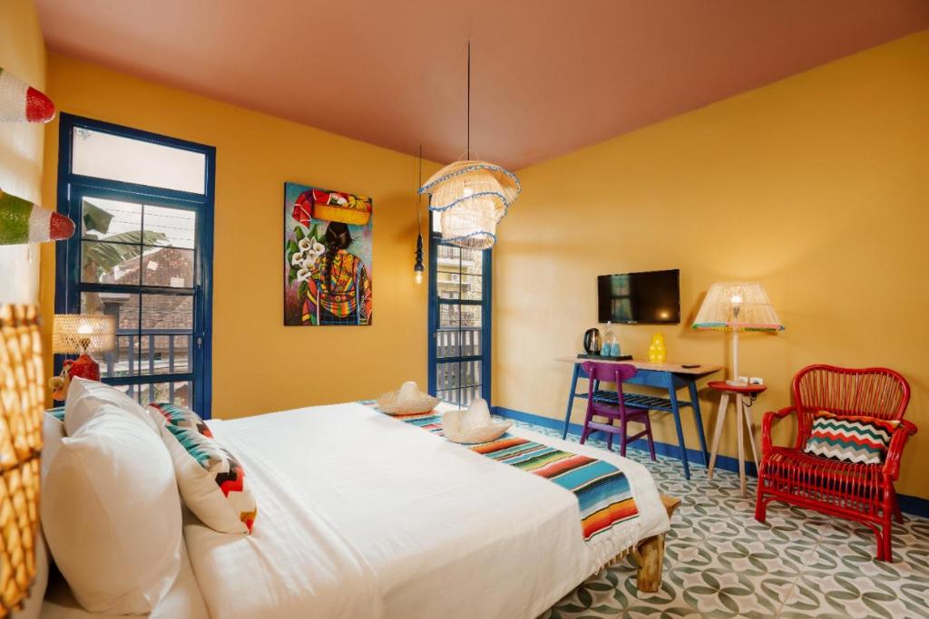 Por Aqui Stay & Dine