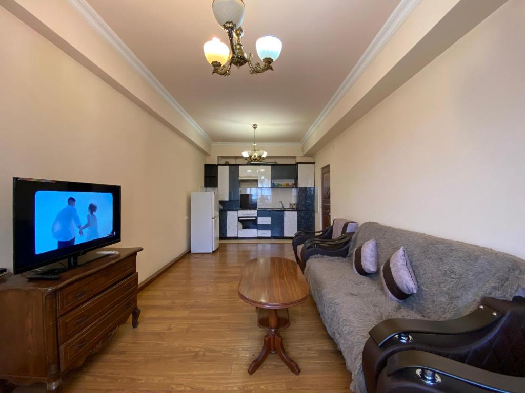 Argishti street, 2 bedrooms Spacious, Sunny apartment GL148, Jerevan