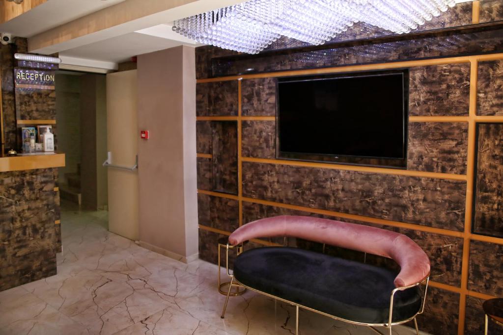 Grand Tower Hotel photo