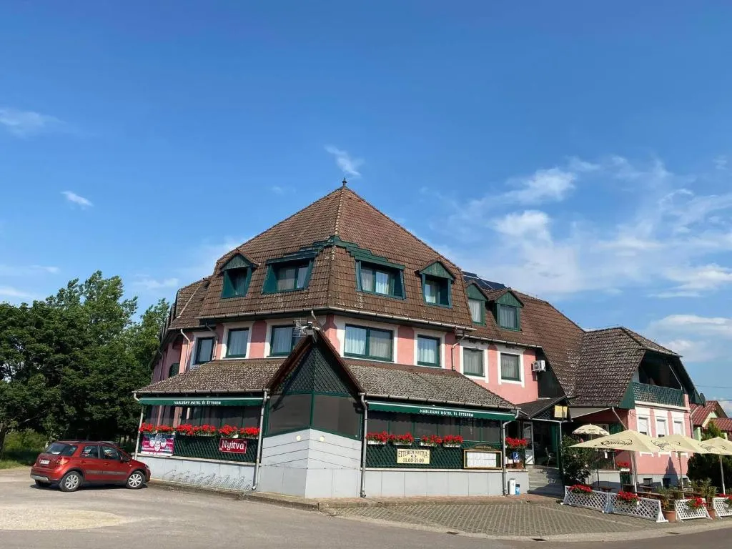 Hableány Hotel, hotel in Tiszafüred