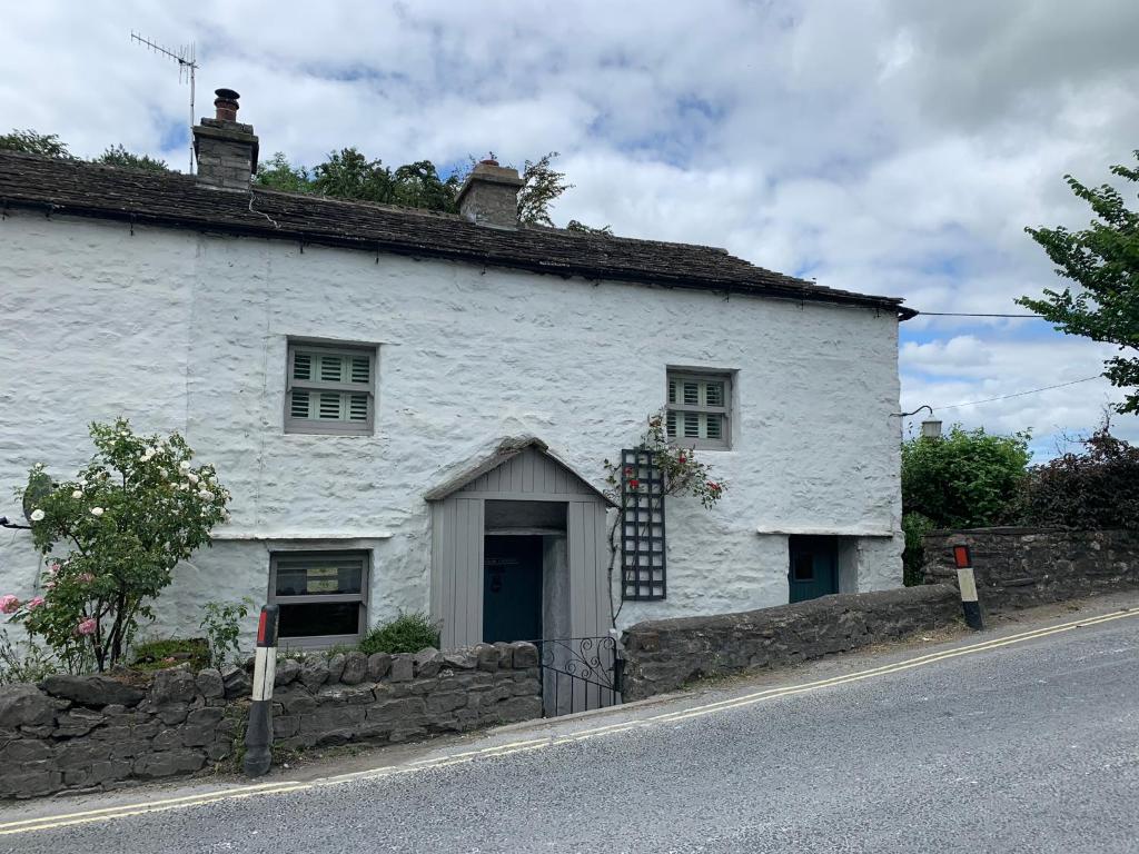 Hannam Cottage, beautiful listed cottage at start of the 3 peaks, Horton in Ribblesdale