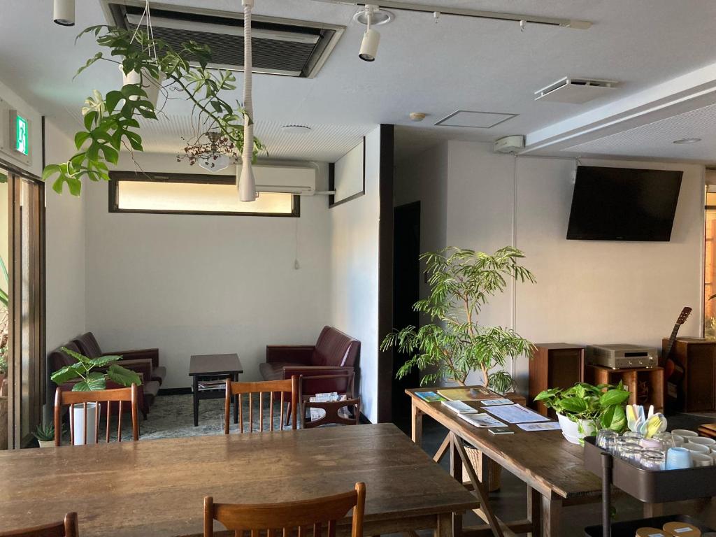 J-Hoppers Beppu Guesthouse ジェイホッパーズ別府ゲストハウス