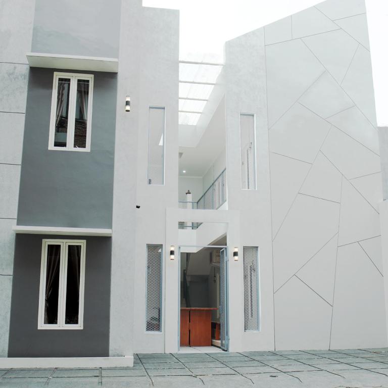 Djuragan Kamar Kayon photo