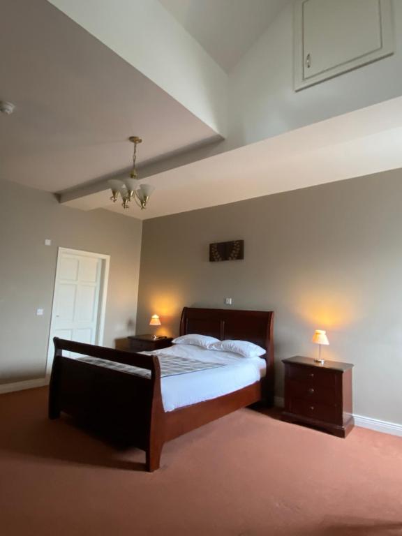 Shines Guesthouse