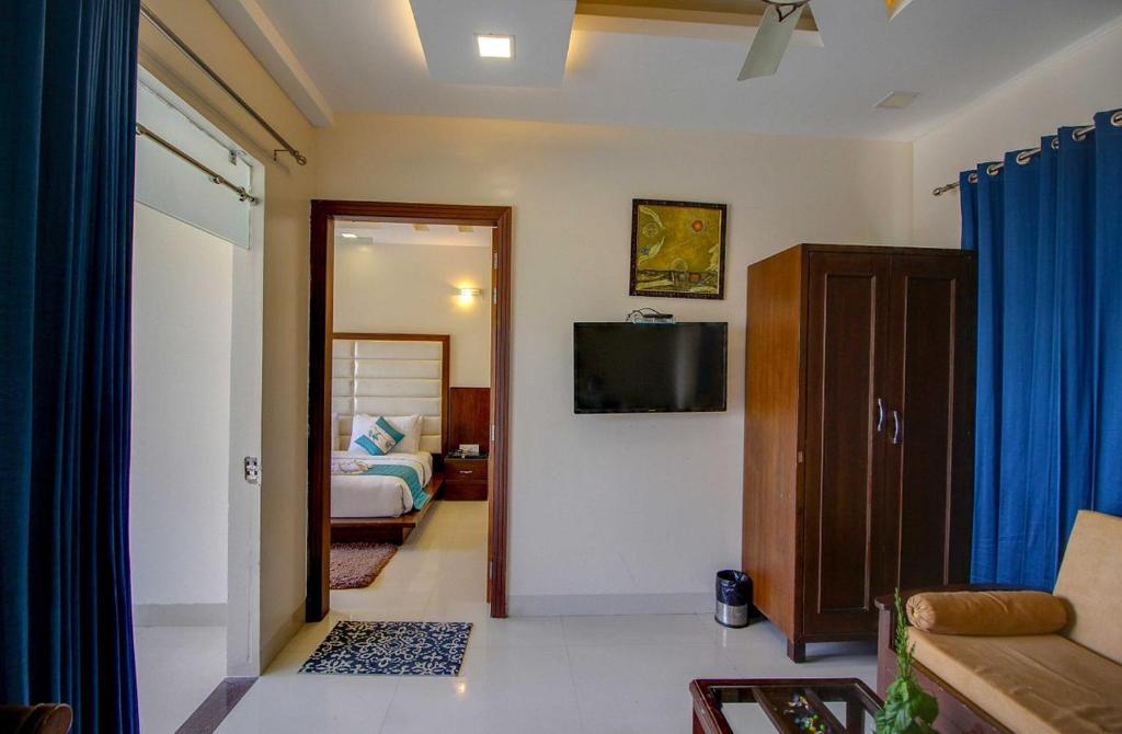Luxury Jim Corbett Resort photo