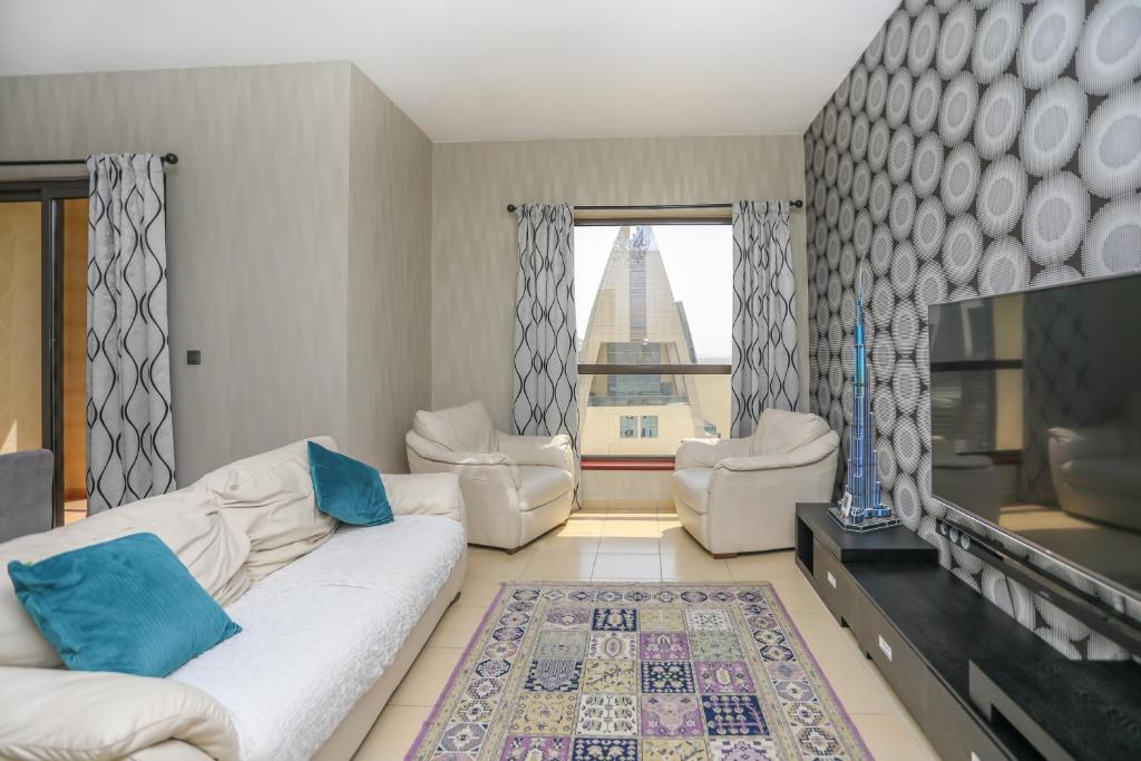 JBR, 2-bedroom, next to beach, full marina view photo