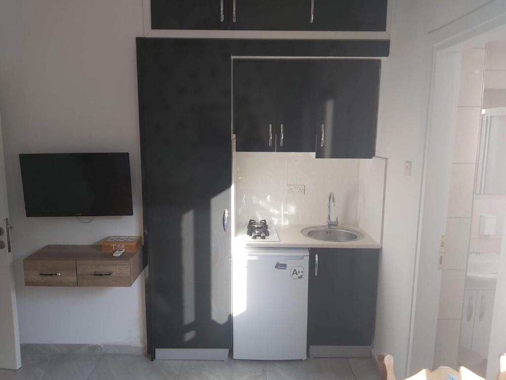 Compact Home photo