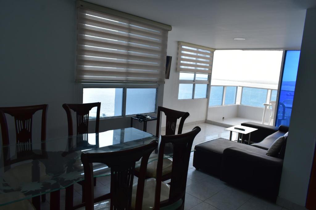 Apartamento en Cartagena Edificio El conquistador Sector el Laguito - By Corfeinco - 5