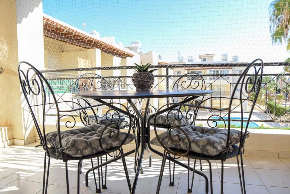 Melania Gardens Apartment photo