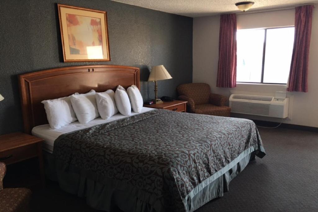 Executive Inn photo
