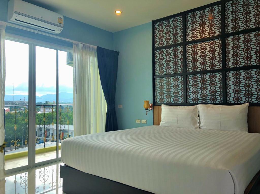 Phuket Chinoinn Hotel