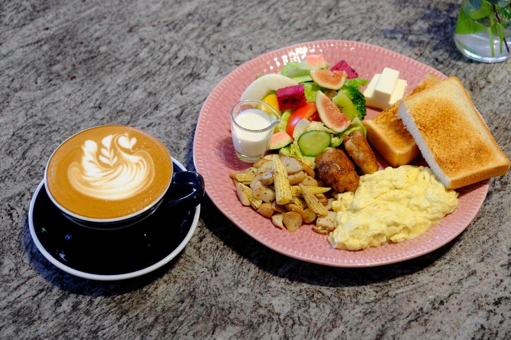 雲山初露渡假民宿