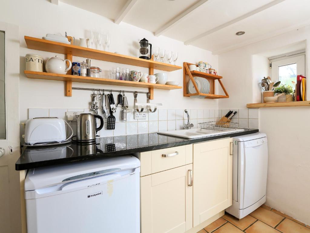 Bow Cottage, Salcombe photo 7
