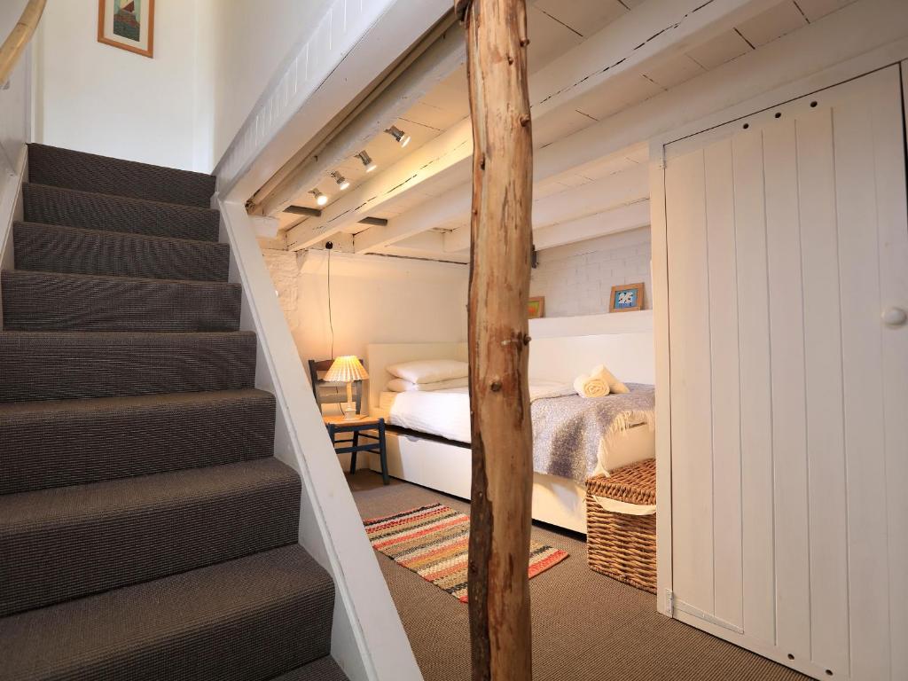 Bow Cottage, Salcombe photo 2