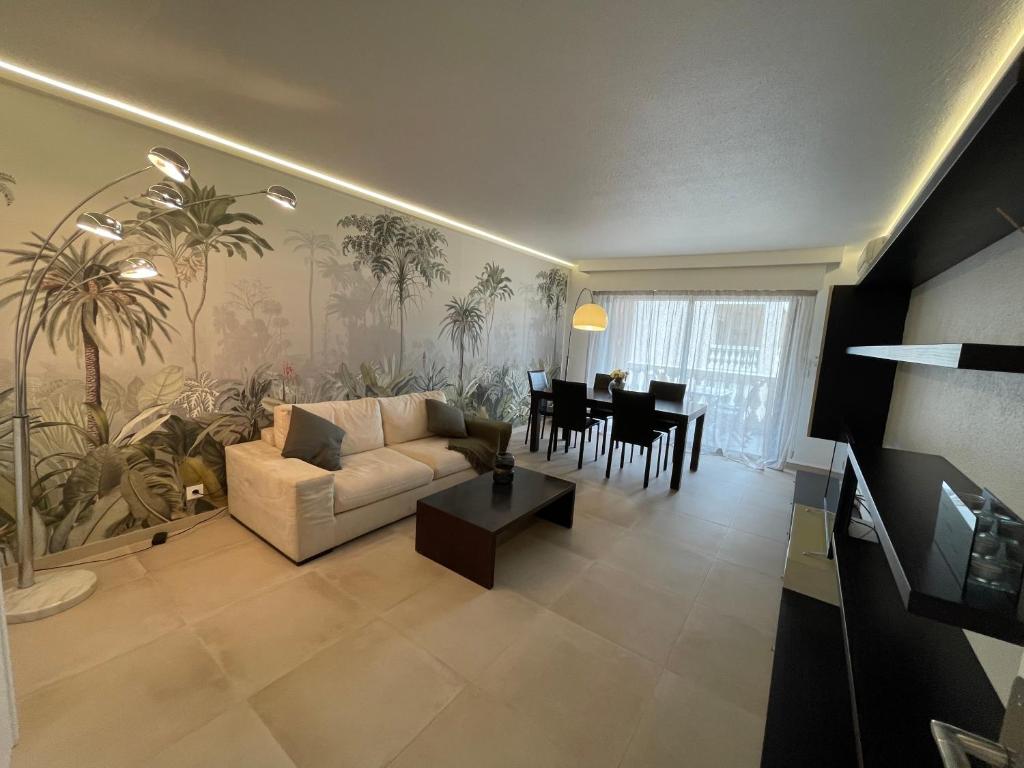 Domaine D'Ahmosis, modern 2 bedrooms refurbished apartment, f3 moderne fraichement rénové - 2
