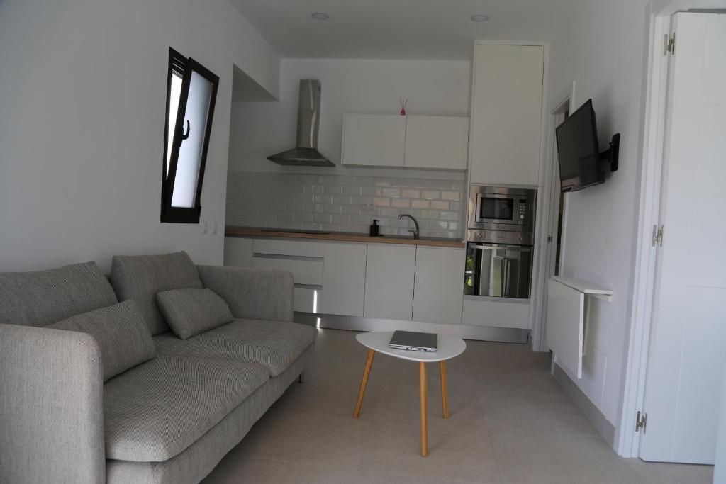 Precioso Bungalow en complejo privado con piscina - 2