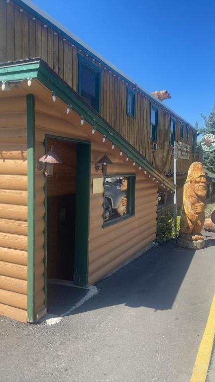 Silver Fork Lodge & Restaurant photo