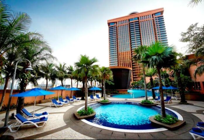 Reliance Service Suite@ Times square — Hotel in Kuala Lumpur