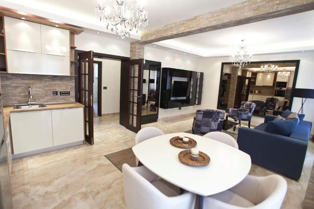 Belgrade's 1st class apartment, Vracar - 1