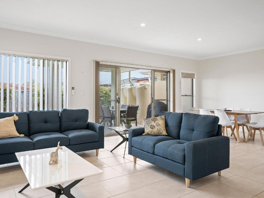 Unit 3 21 CASHMORE LANE