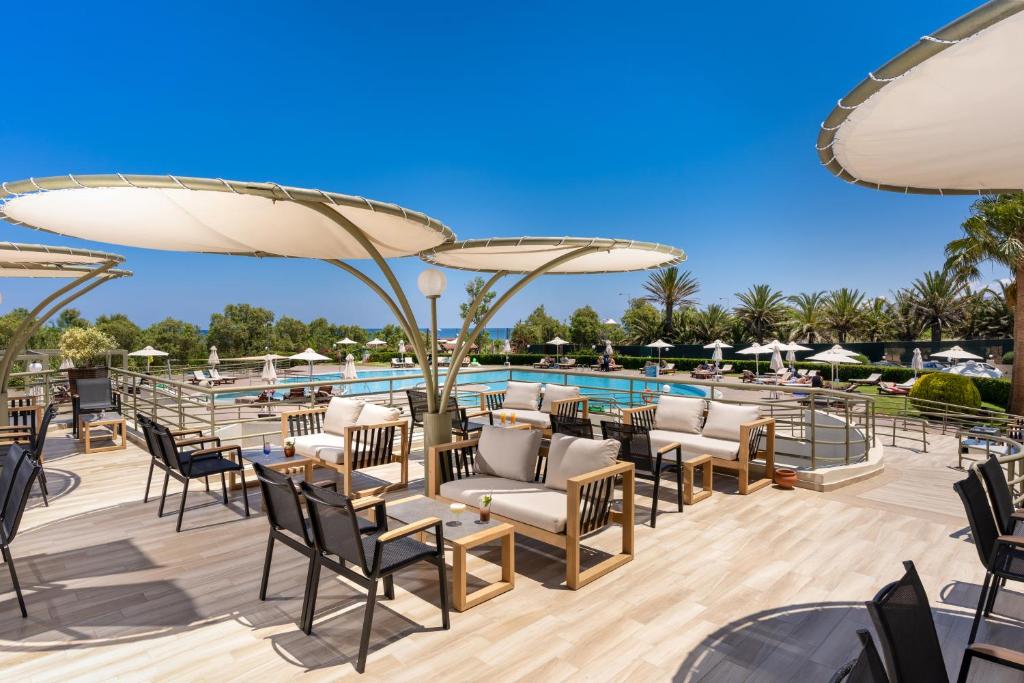 Georgioupolis Resort & Aqua Park — Restaurant & bars in Georgioupolis
