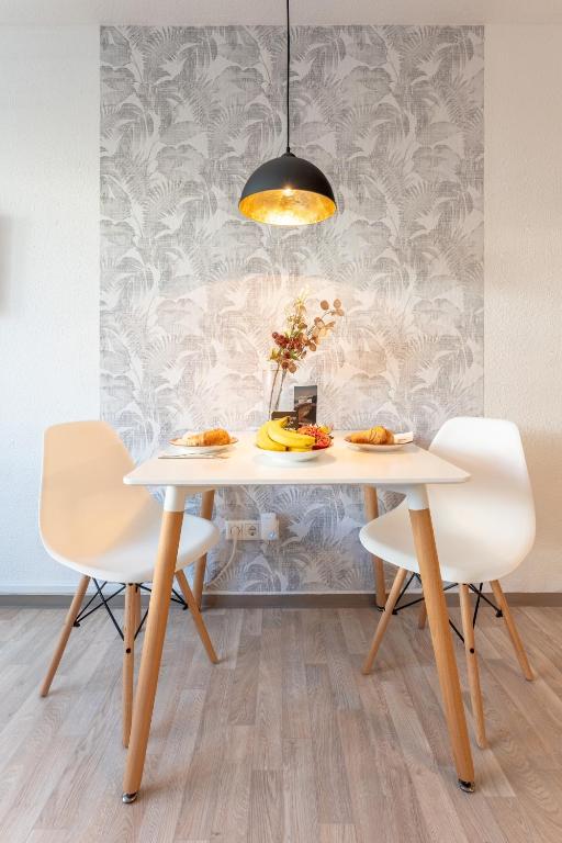 NEU☆Business Apartment☆Messe/Airport☆Tiefgarage — Hotel in Leinfelden-Echterdingen