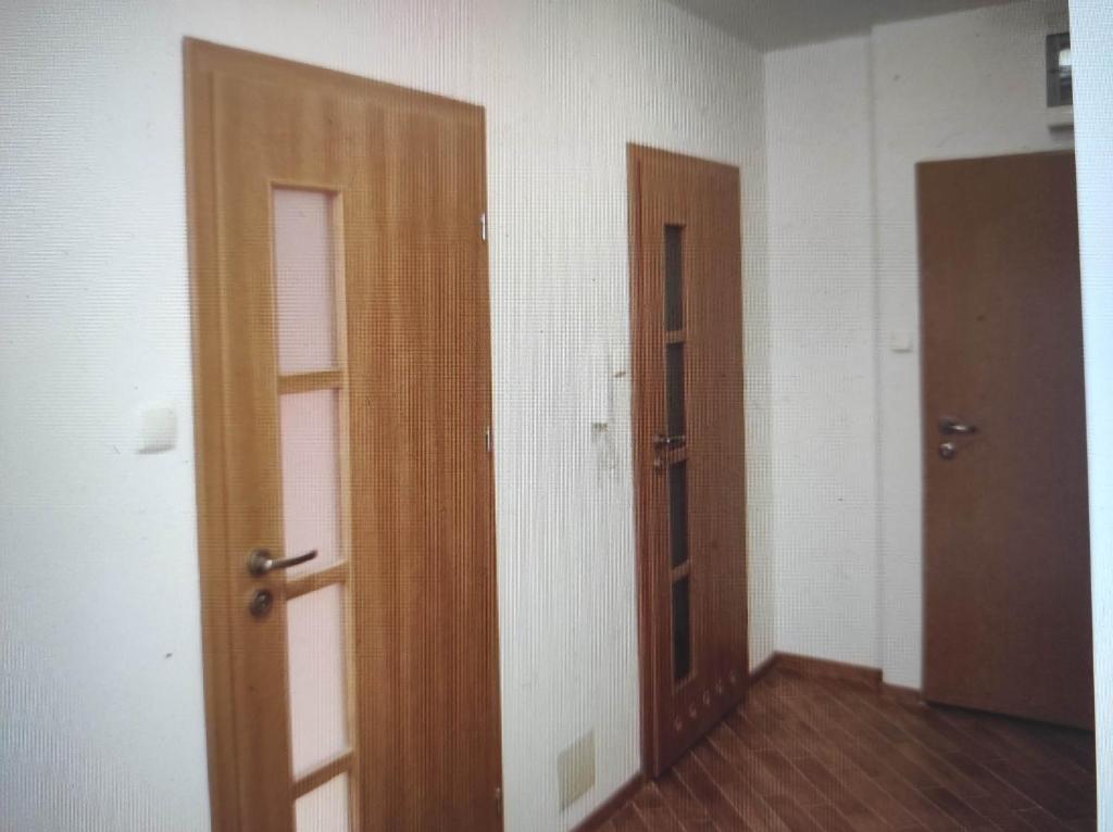 Nice room 2km to old town -150m from Metro Szwedzka photo