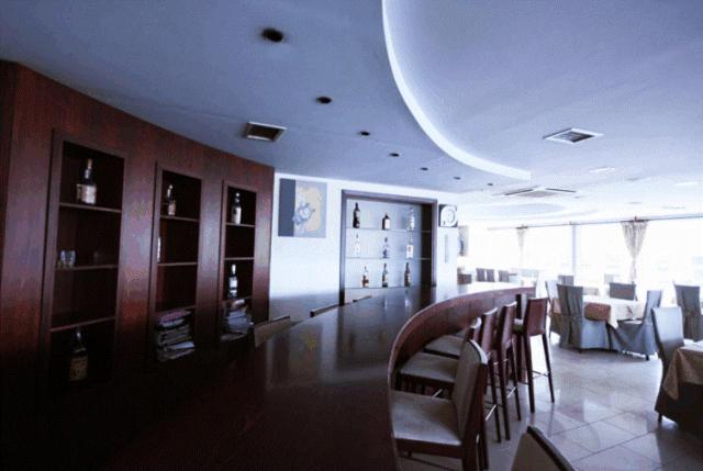 Bar/lounge, Orpheus Hotel in Komotini